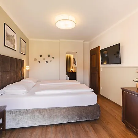 Friesacher's Aniferhof 3*