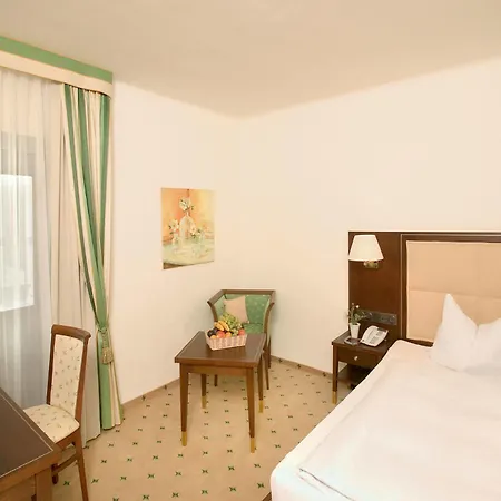 Friesacher's Aniferhof 3* 阿尼夫